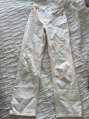 Abercrombie & Fitch White High-Rise Cropped Jeans